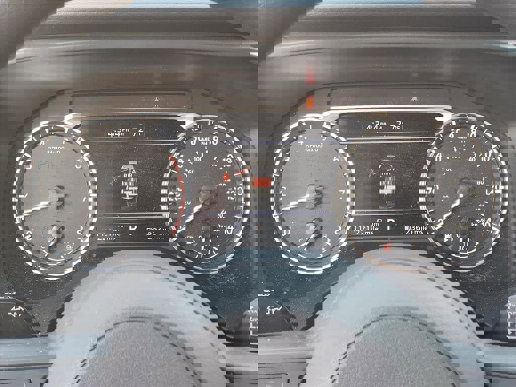 Used 2024 Nissan Rogue SV image 16