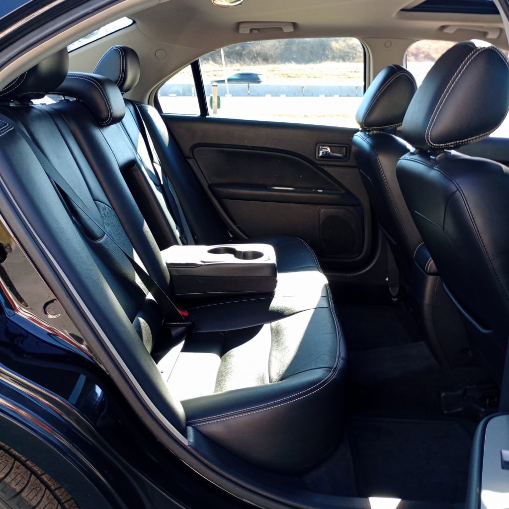 Used 2011 Ford Fusion SEL w/ 302A Rapid Spec Order Code image 20