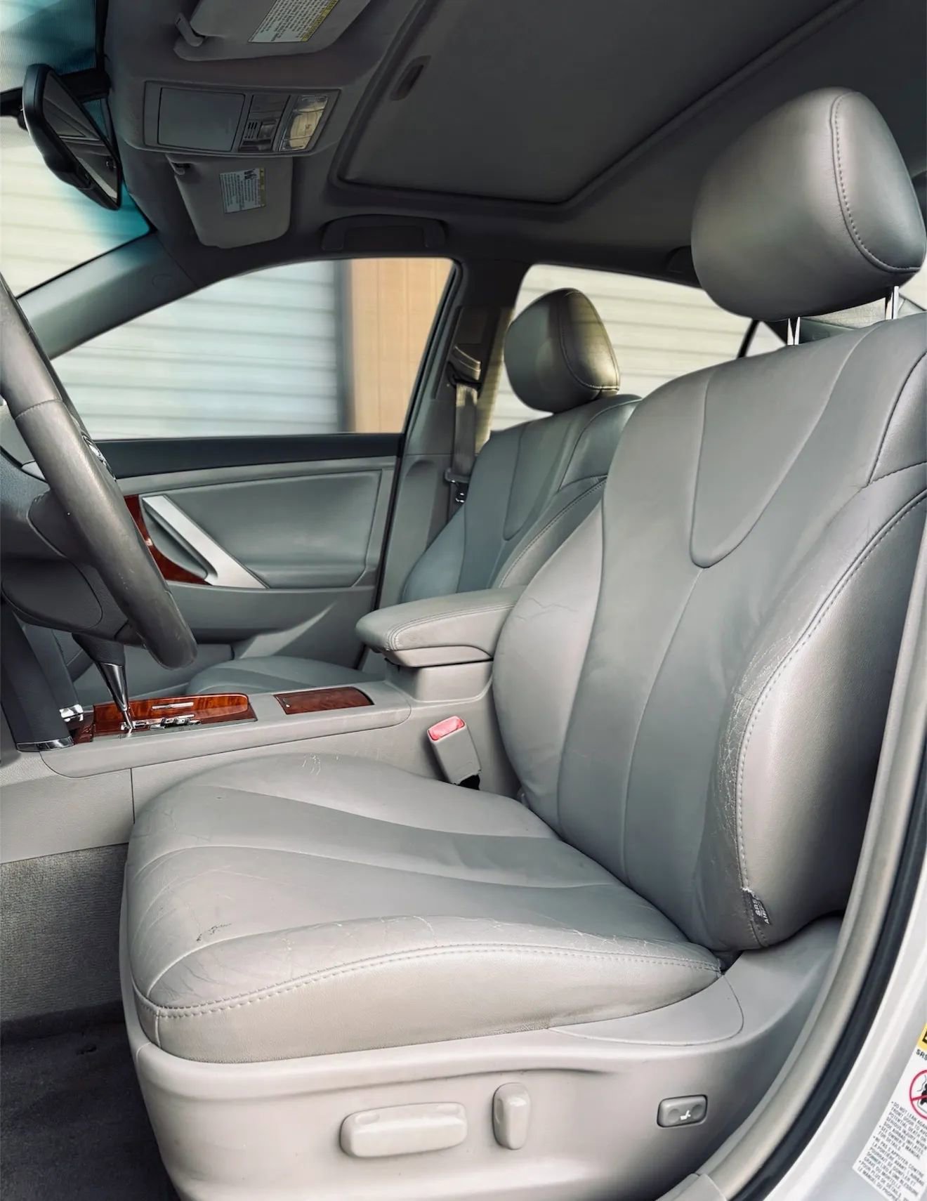 Used 2011 Toyota Camry XLE w/ XLE Extra-Value Pkg #1 image 7