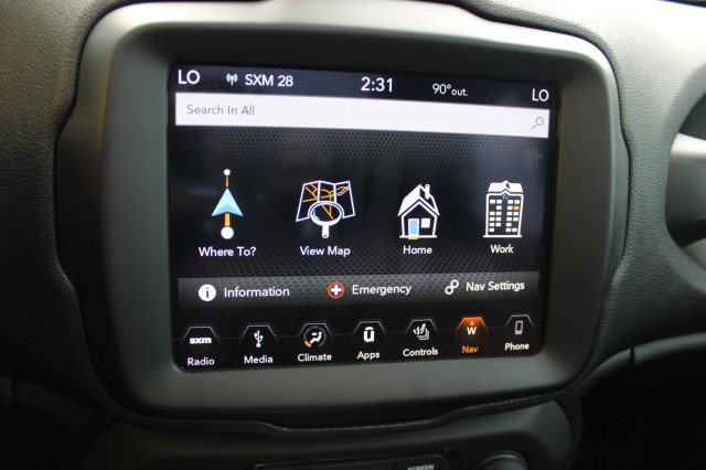 Used 2019 Jeep Renegade Limited w/ UConnect 8.4 Nav Group image 6