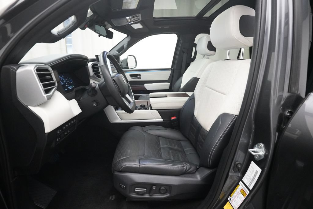 Used 2023 Toyota Sequoia Capstone AWD/4WD image 7