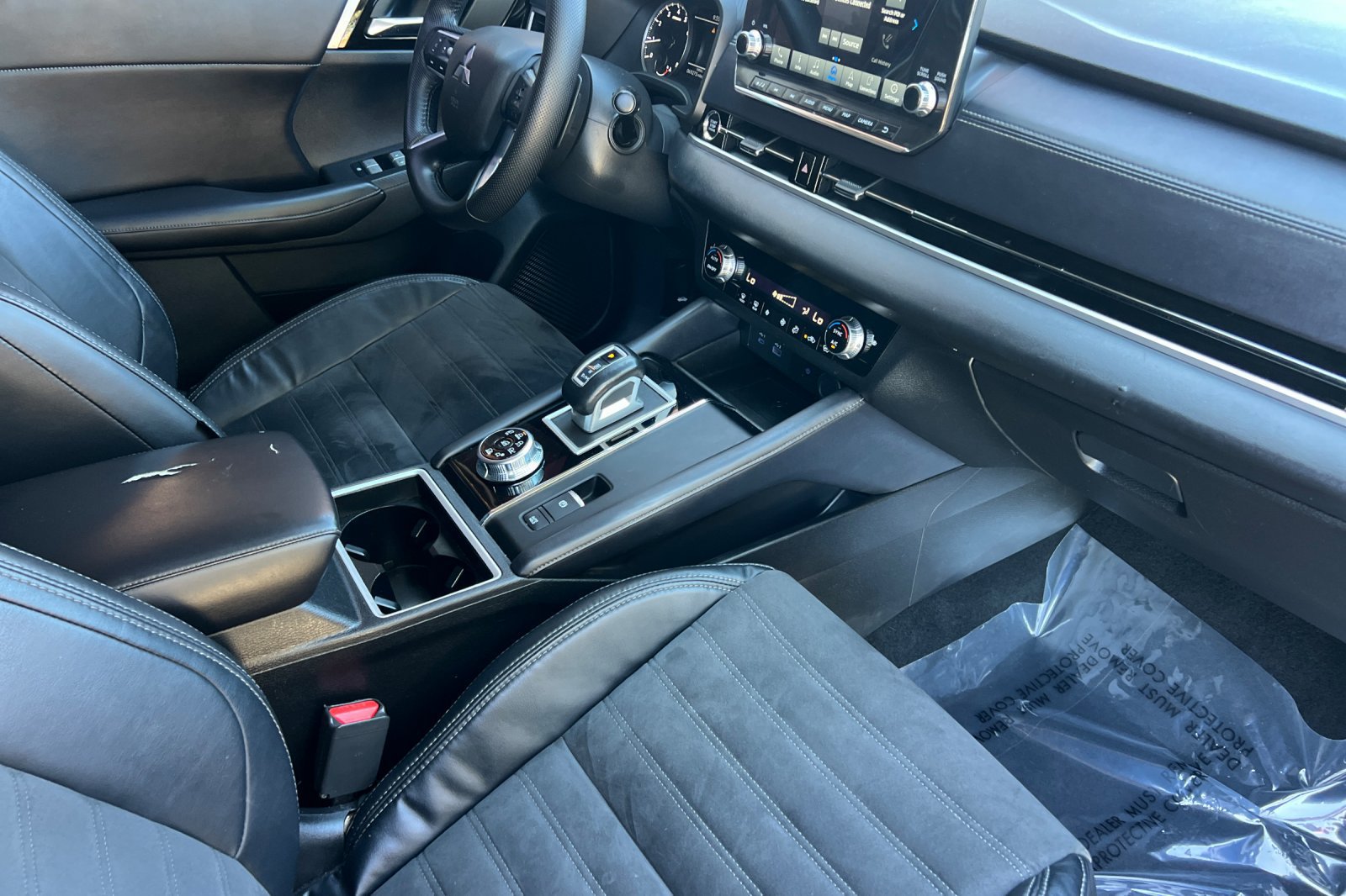 Used 2022 Mitsubishi Outlander SE AWD/4WD image 15