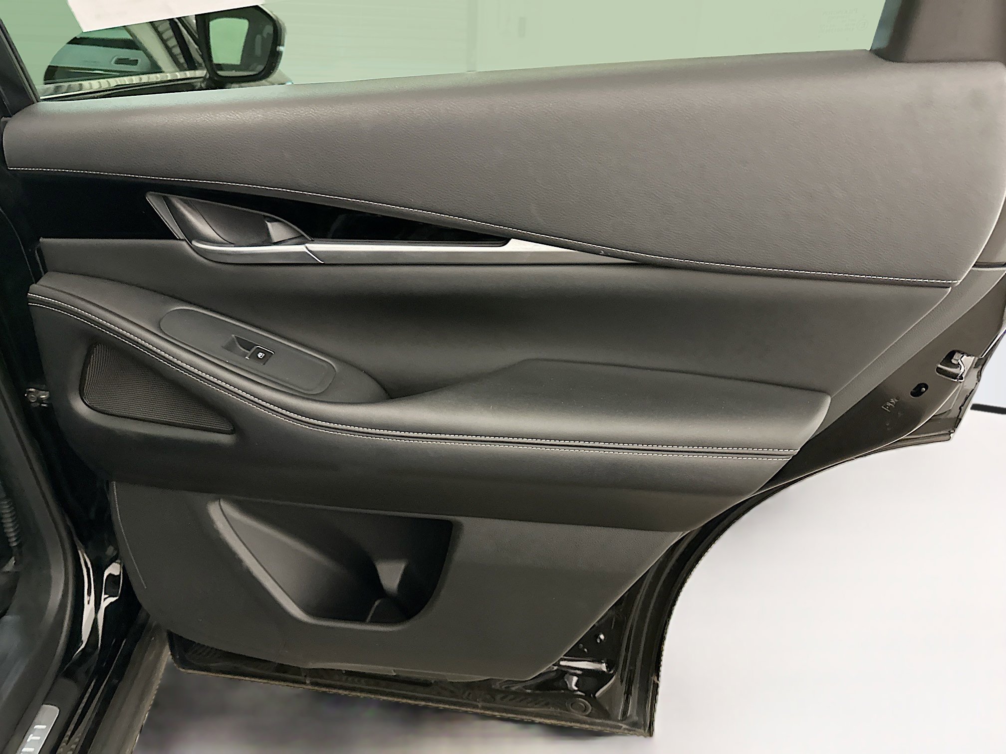 Used 2024 INFINITI QX60 Pure image 33