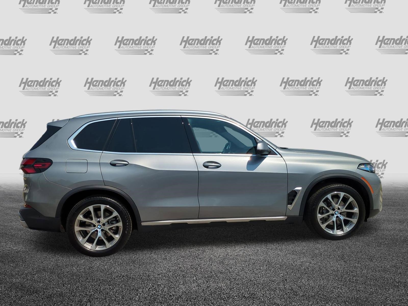Used 2026 BMW X5 xDrive40i image 11