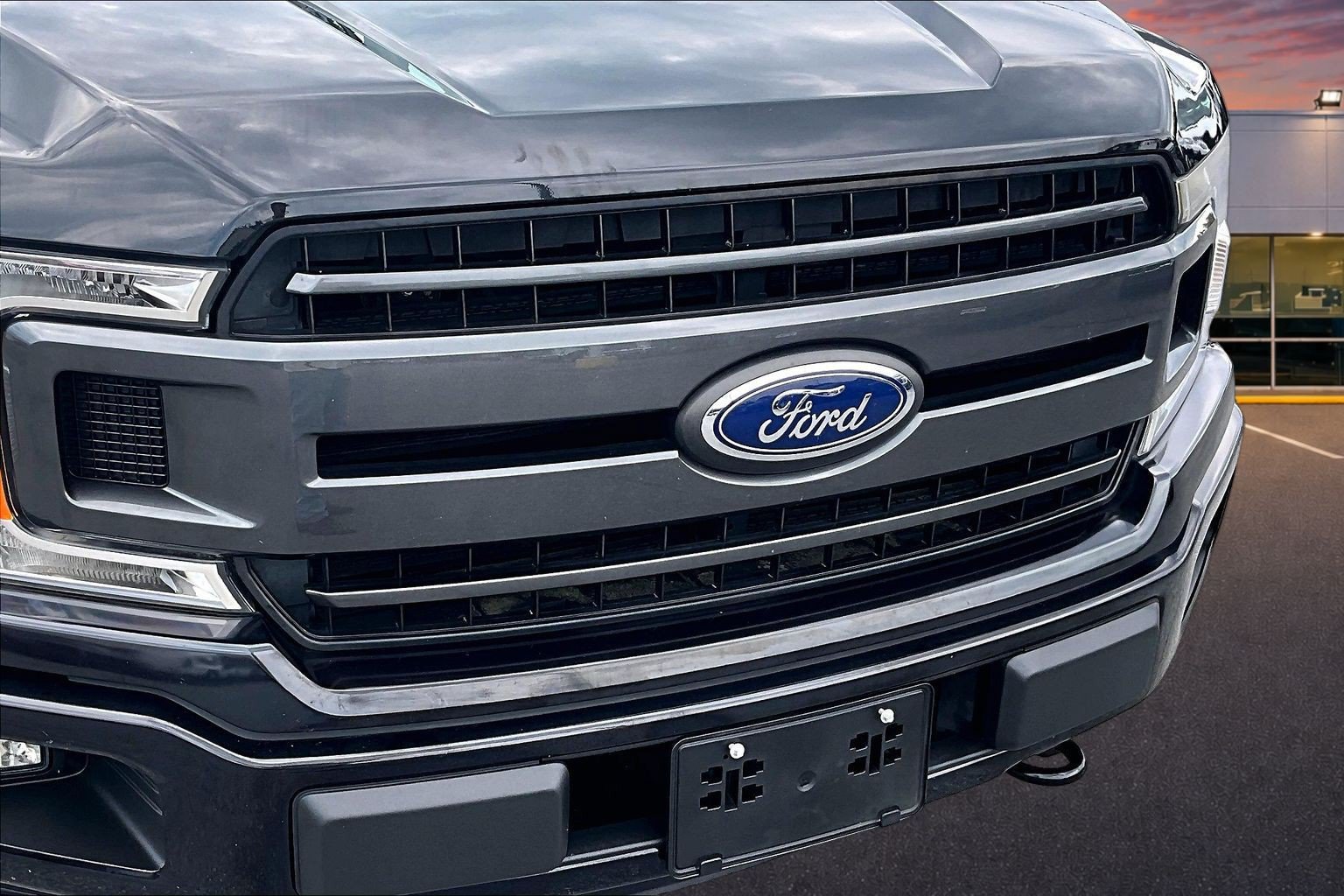 Used 2019 Ford F150 XLT w/ Equipment Group 302A Luxury AWD/4WD image 28