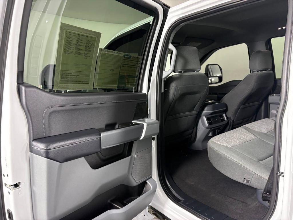 Certified 2024 Ford F250 XLT w/ XLT Premium Package image 29