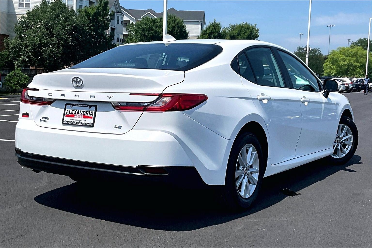 Used 2025 Toyota Camry LE w/ Convenience Package AWD/4WD image 12
