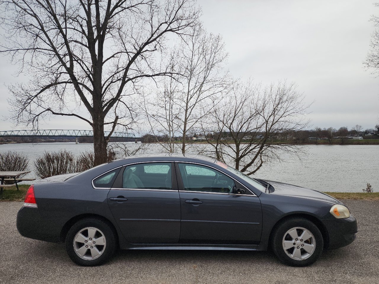 Used 2010 Chevrolet Impala LT image 6
