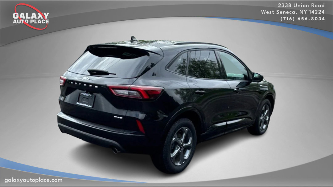 Used 2023 Ford Escape ST-Line image 5