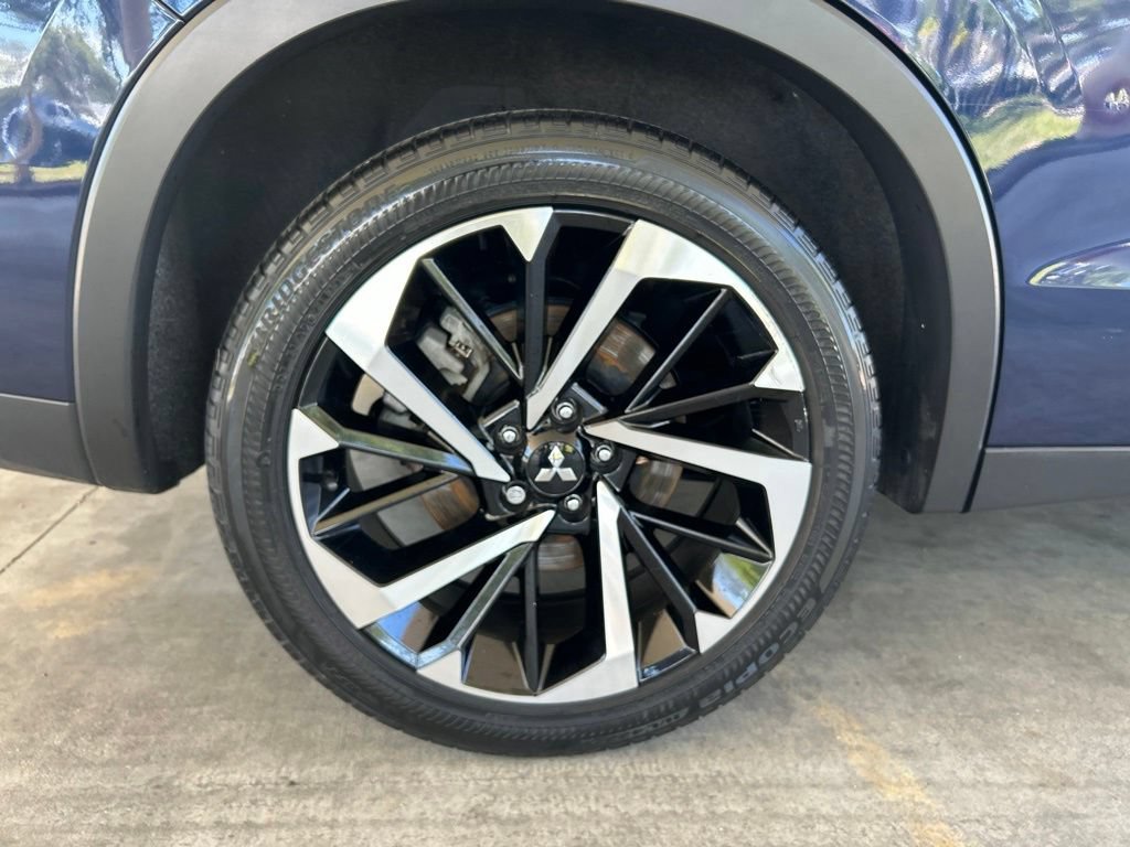 Used 2024 Mitsubishi Outlander FWD image 22
