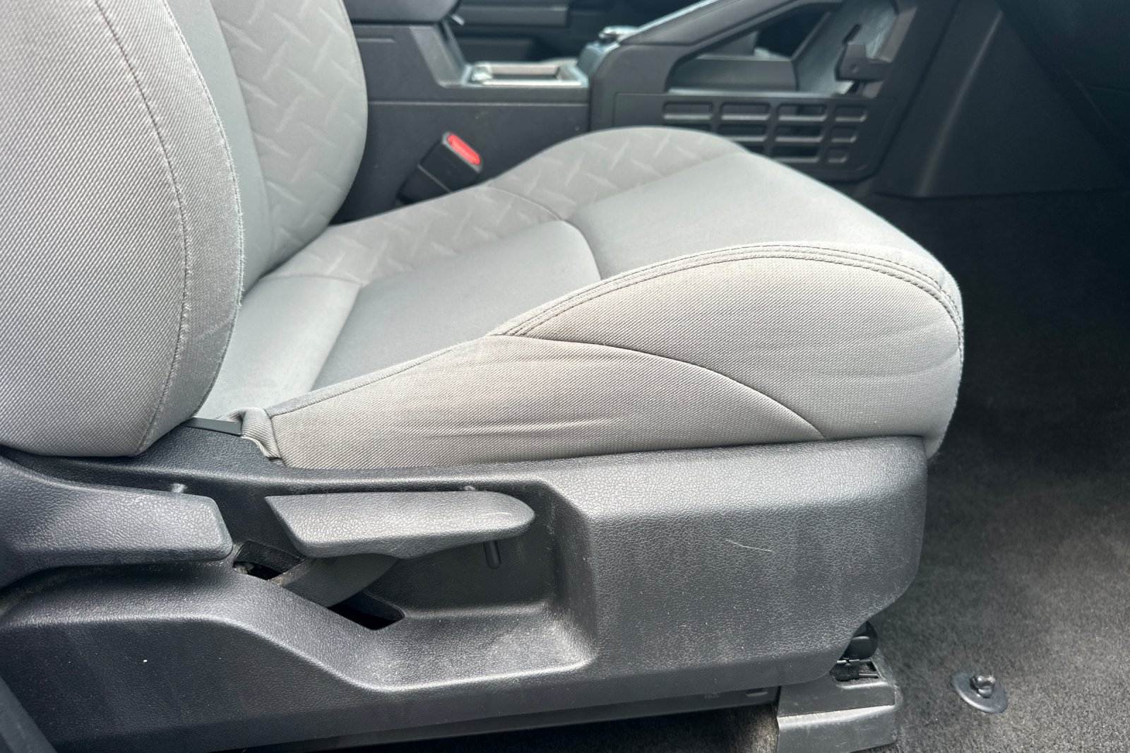 Used 2024 Toyota Tacoma SR5 AWD/4WD image 22