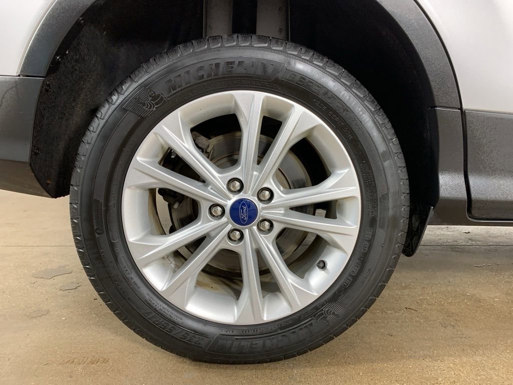 Used 2019 Ford Escape SEL AWD/4WD image 36