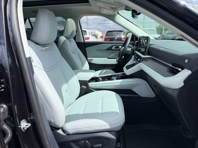 New 2026 Ford Explorer Platinum w/ LUX Leather Package AWD/4WD image 20