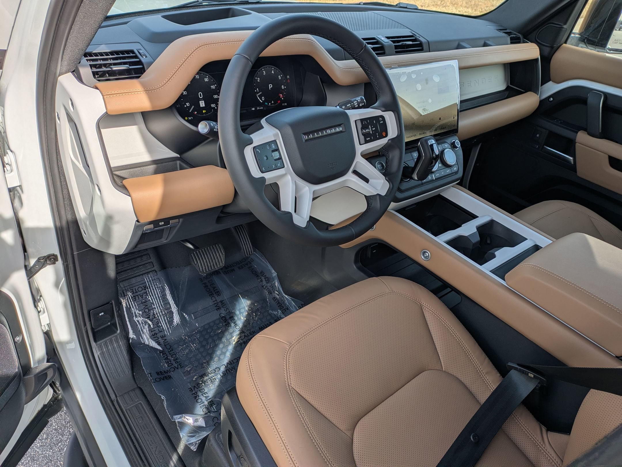 New 2026 Land Rover Defender 110 X-Dynamic SE image 9