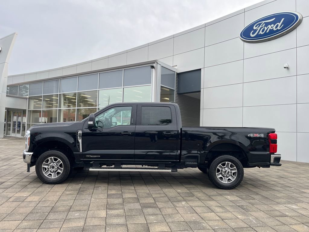 Used 2024 Ford F250 Lariat AWD/4WD image 3