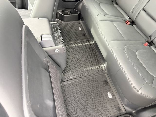 Used 2023 Land Rover Defender 90 SE image 22