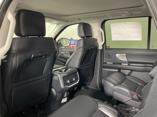 New 2025 Ford Expedition Platinum w/ Driver's Package image 15