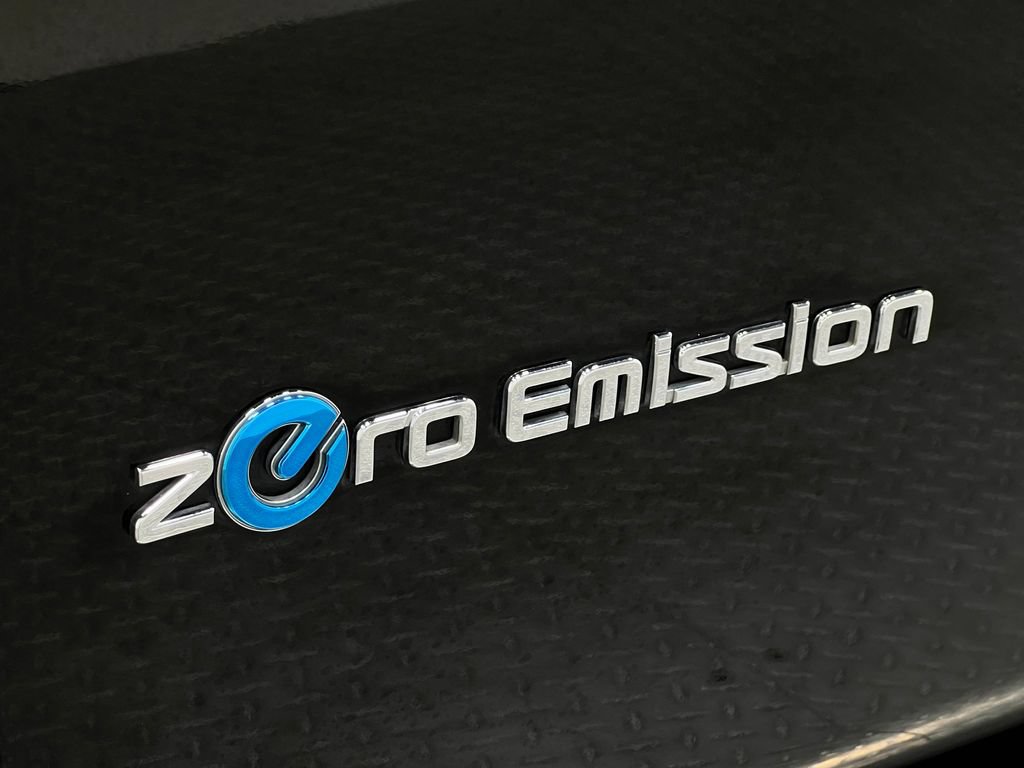Used 2018 Nissan Leaf SL w/ SL Technology Package FWD image 40