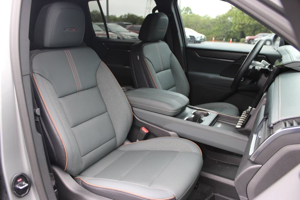 Used 2026 GMC Acadia AT4 w/ Super Cruise Package AWD/4WD image 8