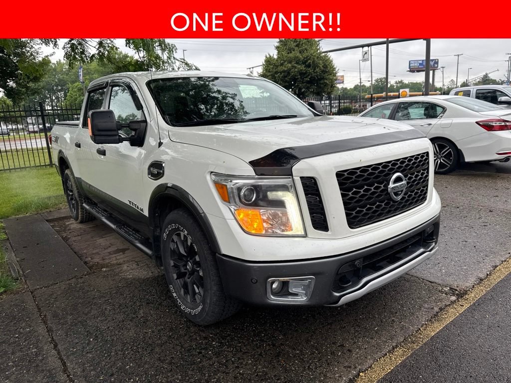 Used 2017 Nissan Titan PRO-4X AWD/4WD image 3
