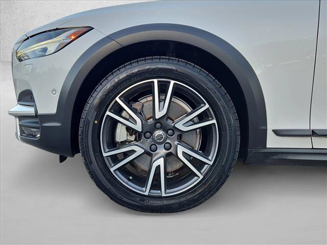 Used 2018 Volvo V90 T6 Cross Country w/ Convenience Package AWD/4WD image 22
