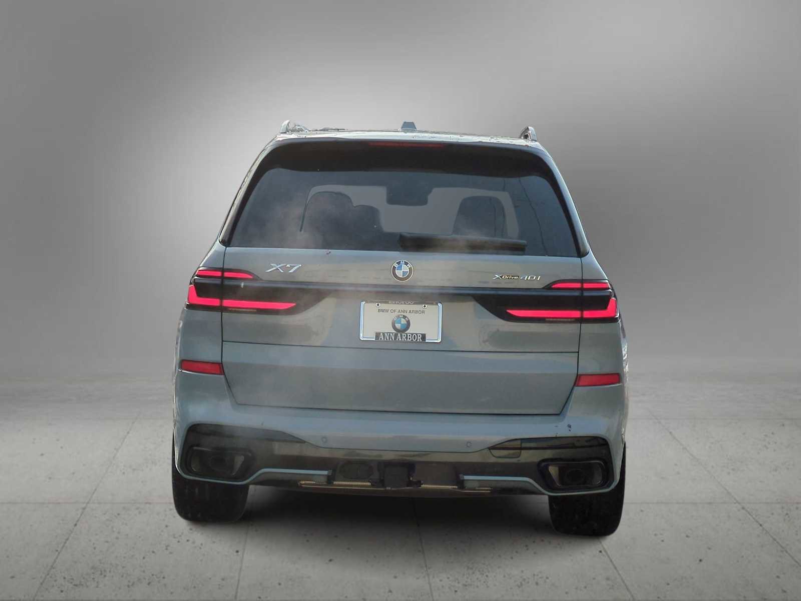 New 2026 BMW X7 xDrive40i w/ M Sport Package AWD/4WD image 7