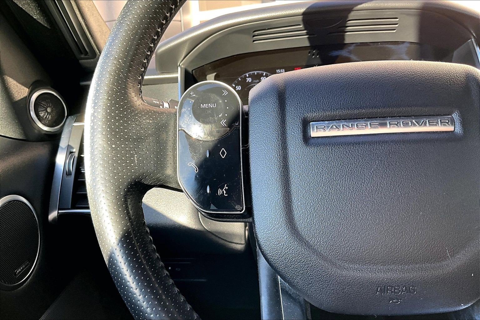 Used 2020 Land Rover Range Rover Sport HSE image 18