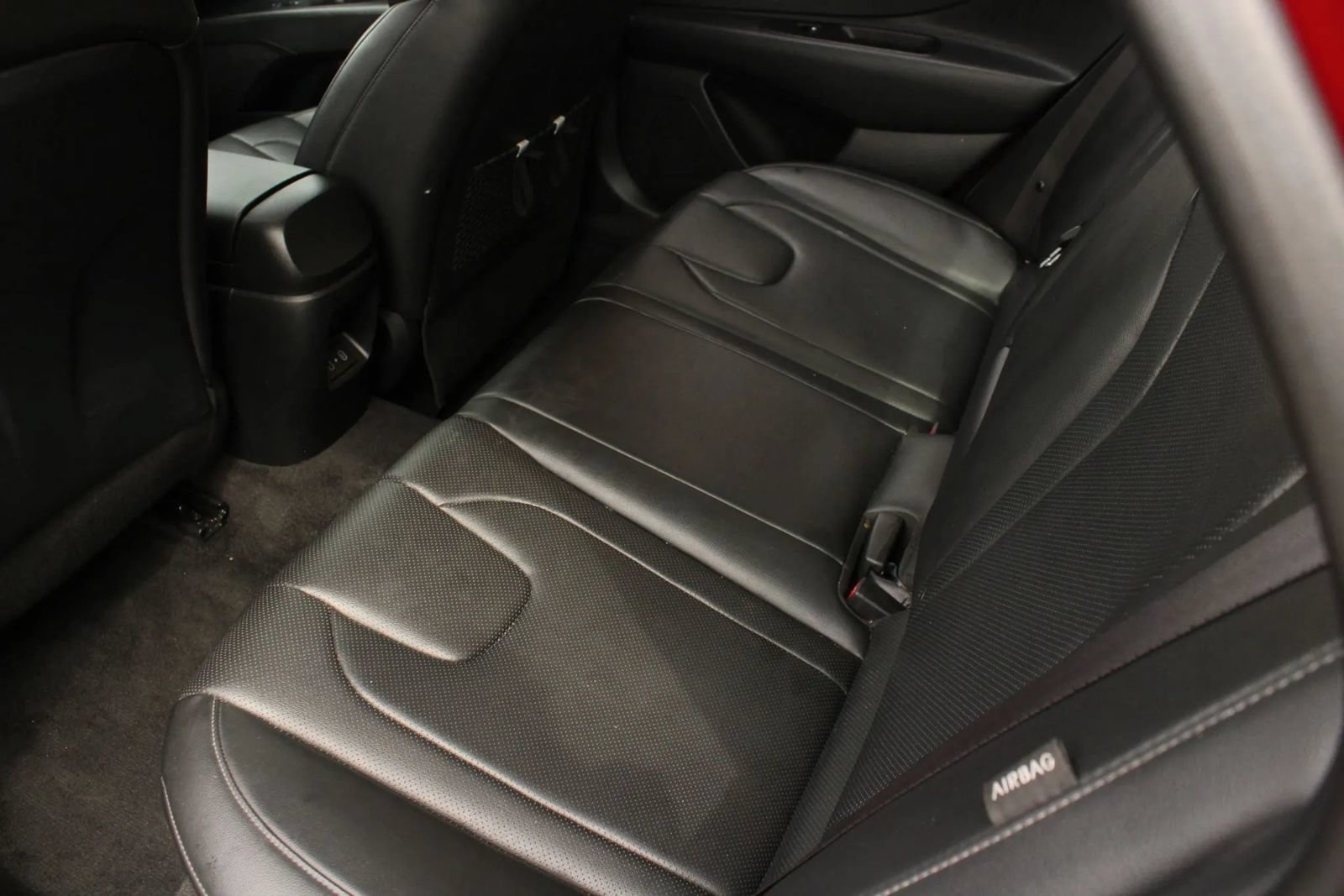 Used 2025 Hyundai Elantra Limited FWD image 17