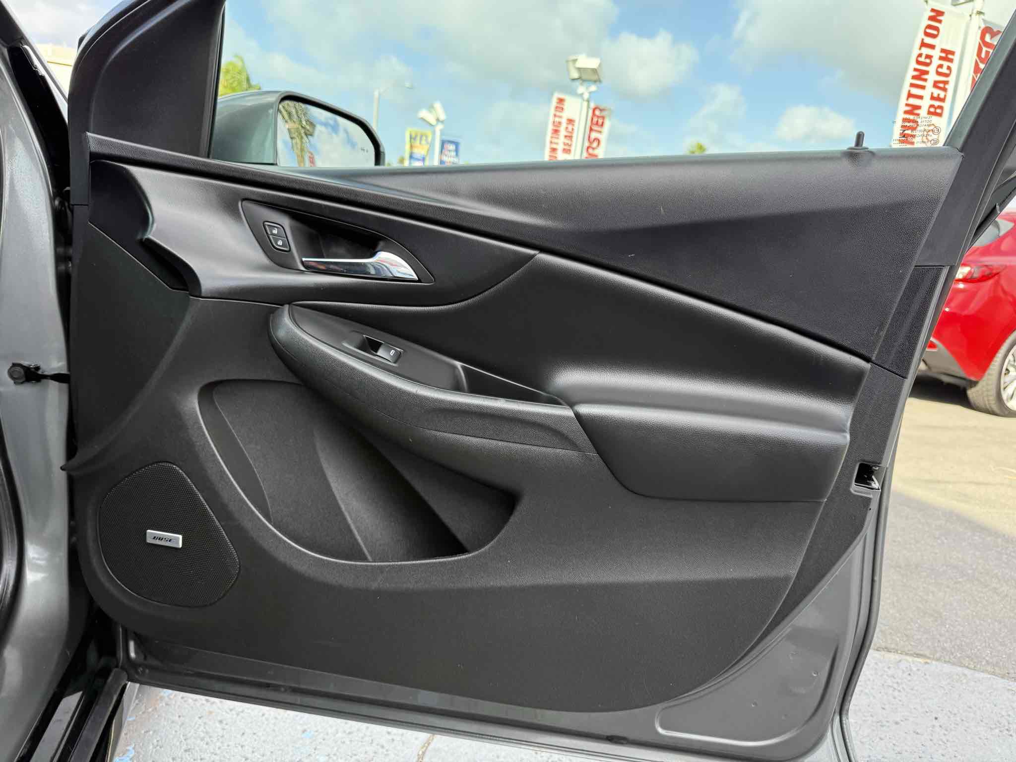 Used 2017 Chevrolet Volt Premier w/ Driver Confidence II Package image 41