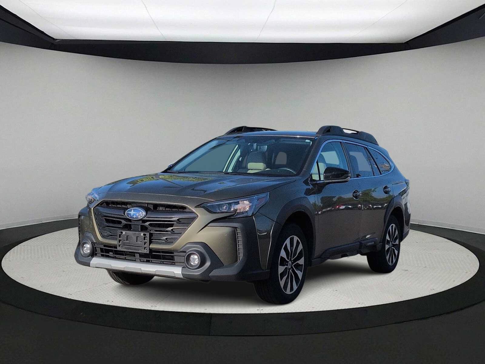 Used 2024 Subaru Outback Limited XT AWD/4WD image 4
