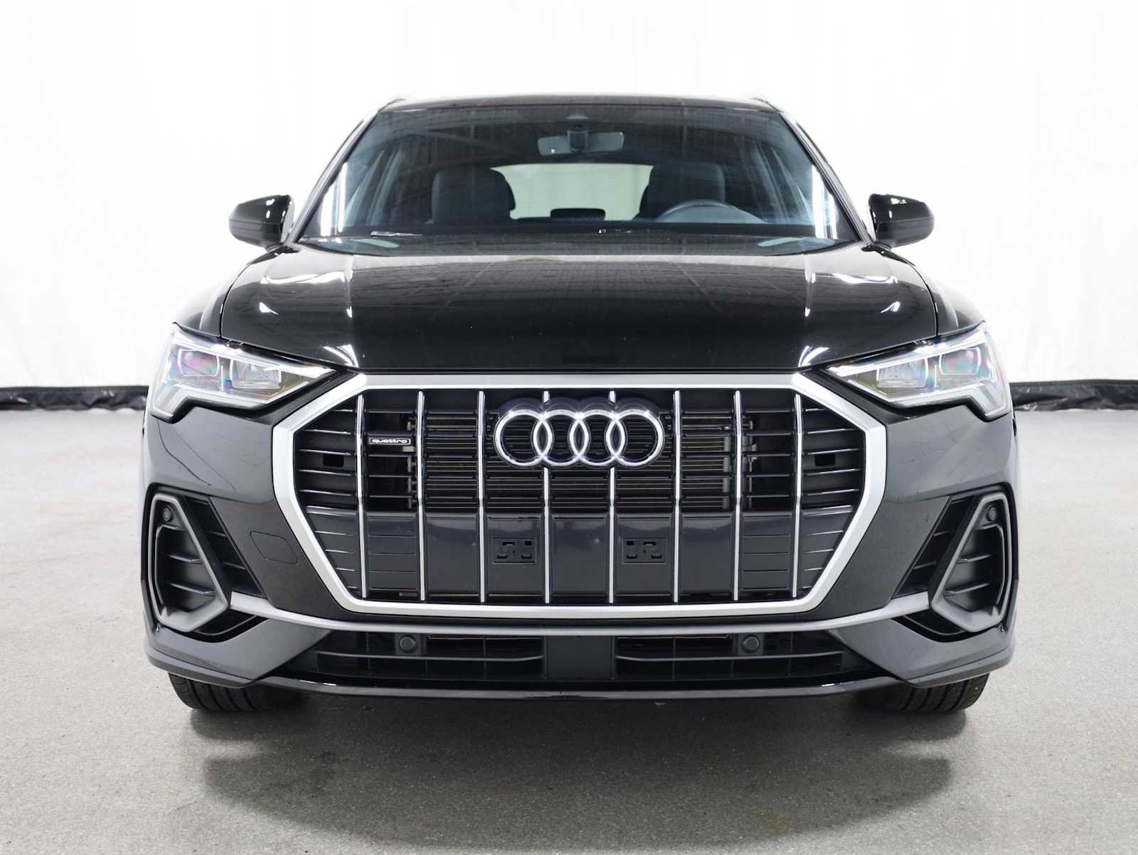 Certified 2025 Audi Q3 2.0T Premium w/ Convenience Package AWD/4WD image 14