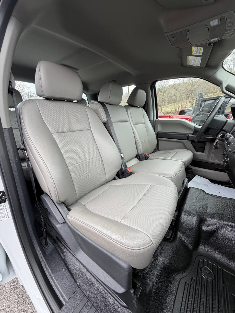 Used 2022 Ford F350 XL w/ Power Equipment Group image 33