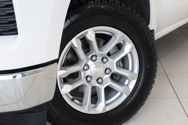 Used 2022 Chevrolet Silverado 1500 LT image 2