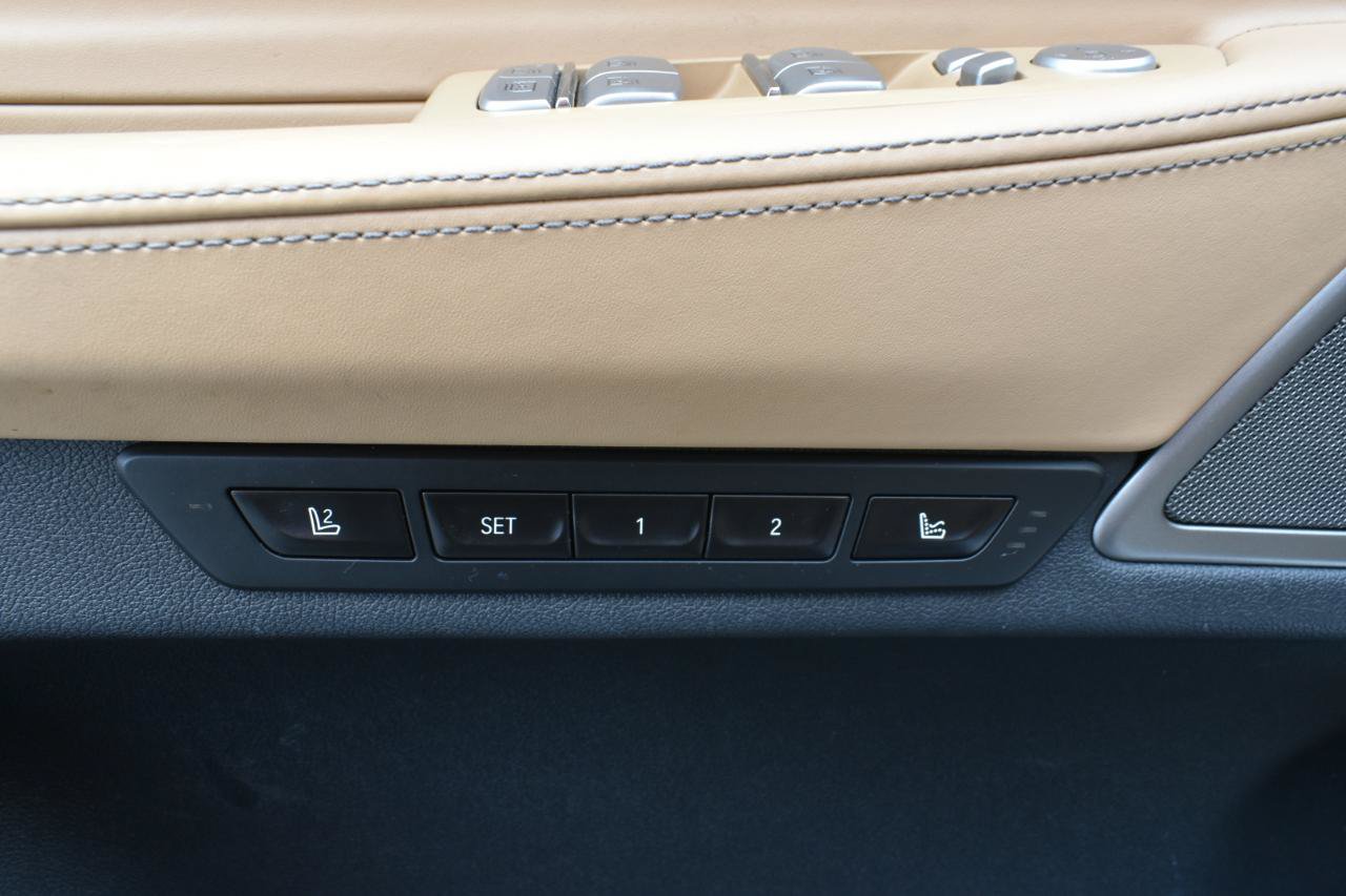 Used 2019 BMW 750i w/ Executive Package RWD image 42