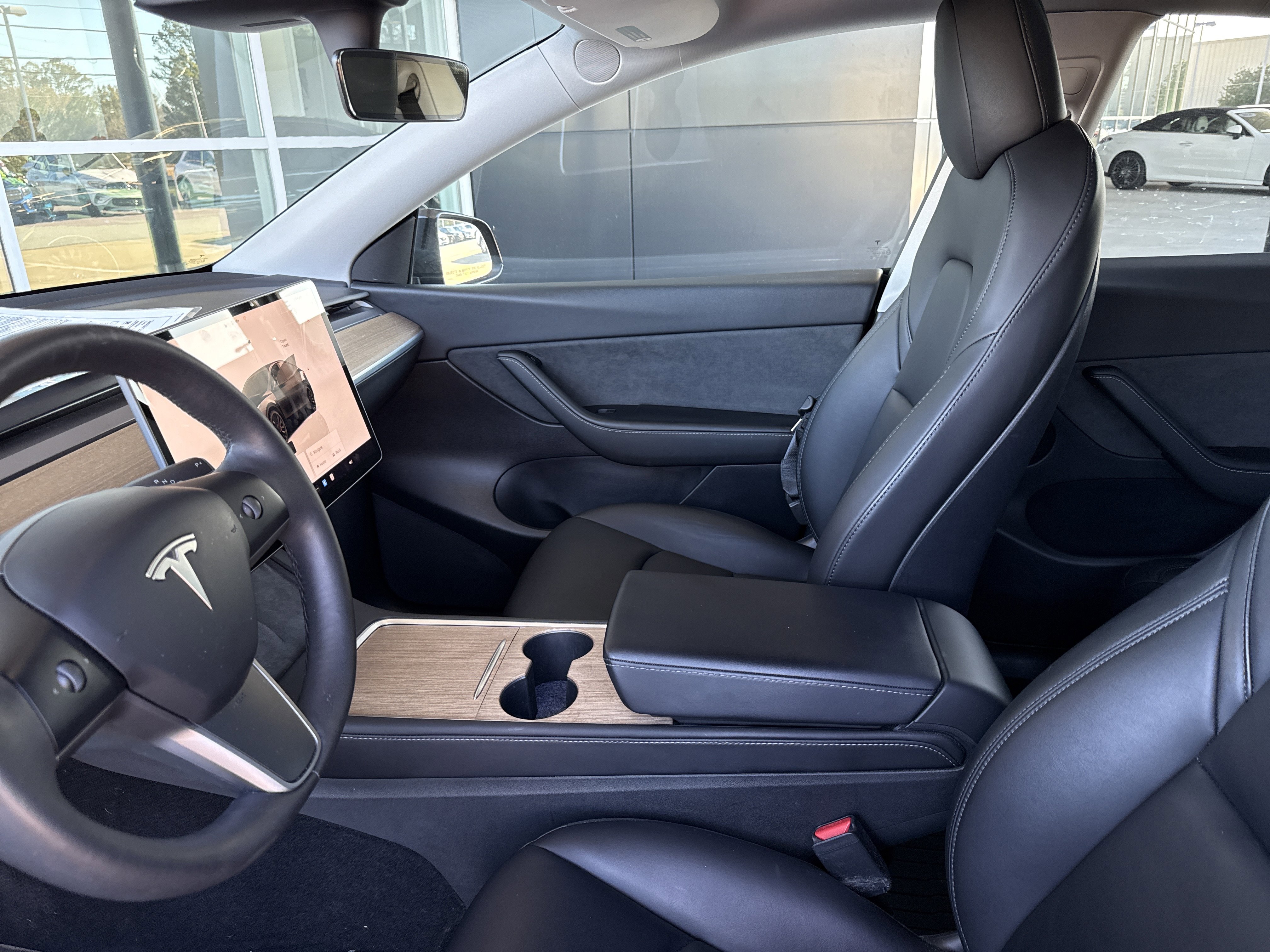 Used 2022 Tesla Model Y Performance image 12