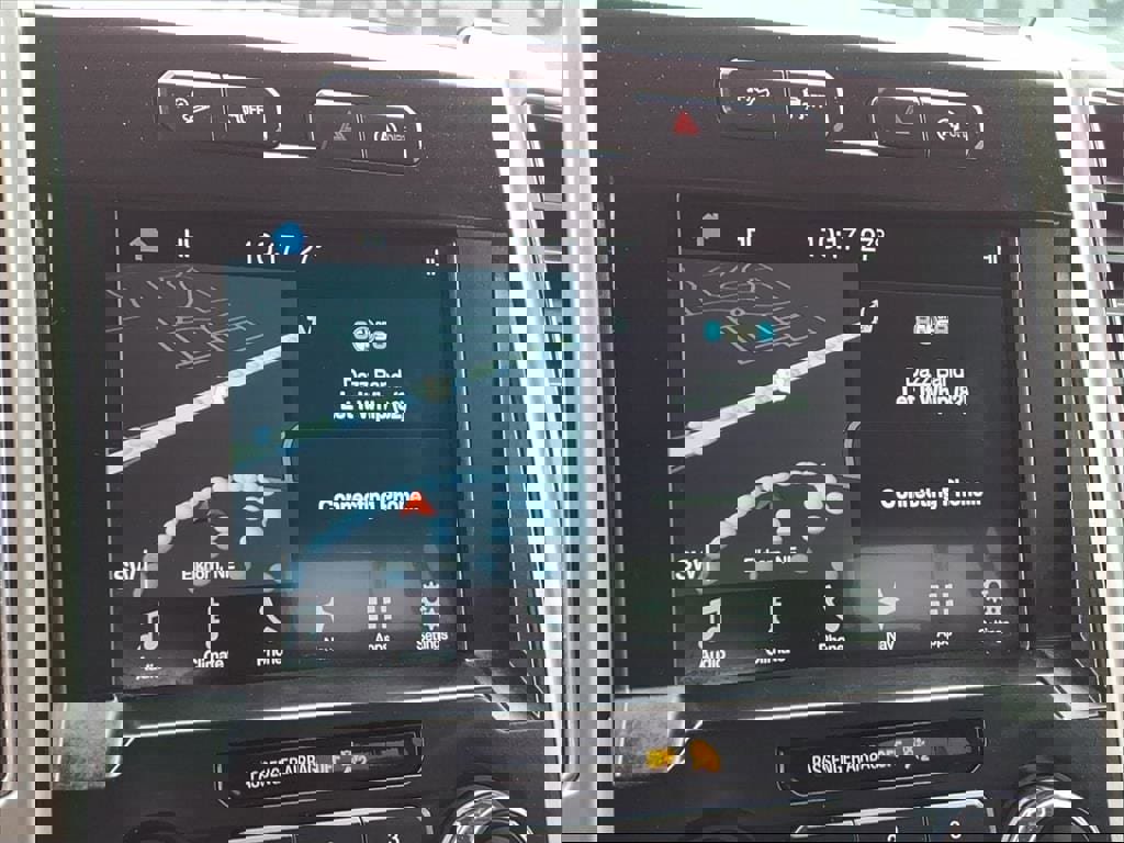 Used 2017 Ford F150 Lariat w/ Equipment Group 501A Mid image 19