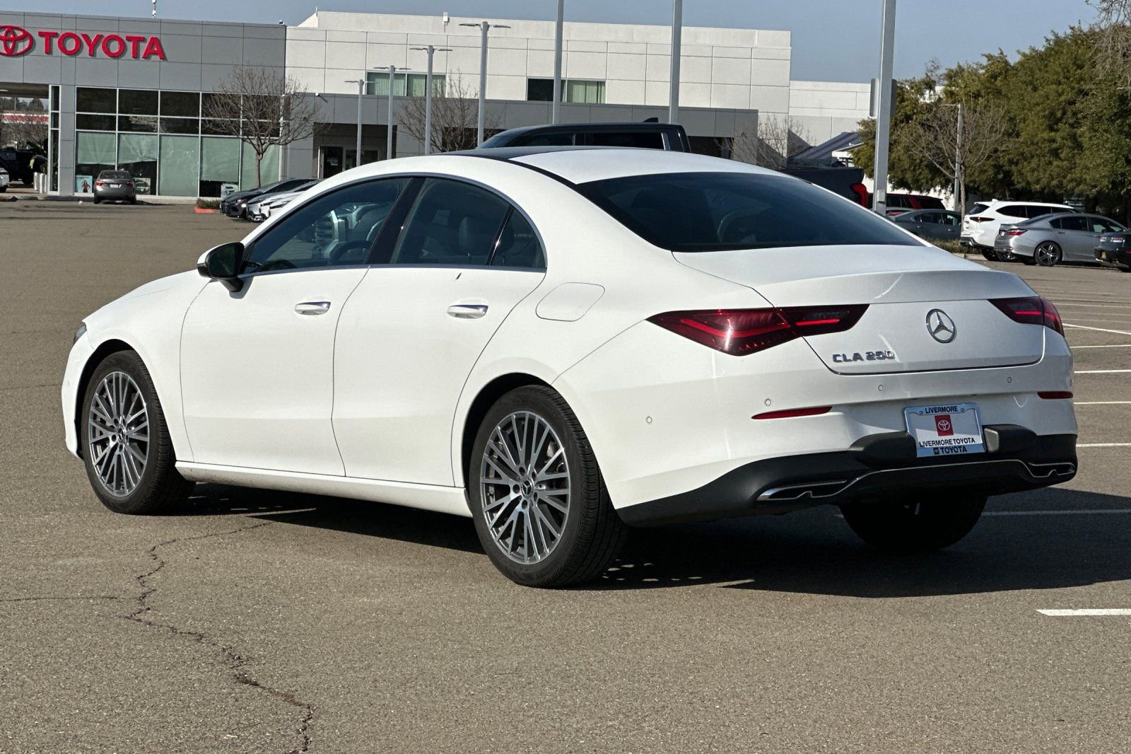 Used 2025 Mercedes-Benz CLA 250 image 6