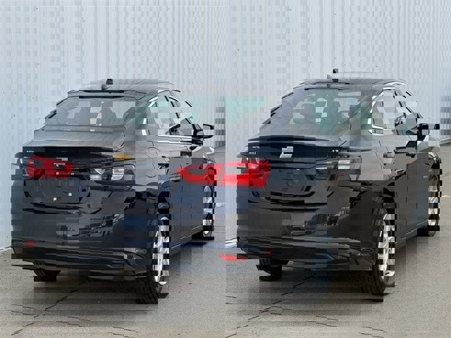 Used 2023 Chevrolet Malibu LT image 4