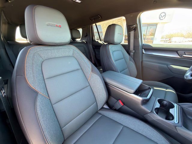 New 2026 GMC Terrain AT4 w/ Technology Package II image 26