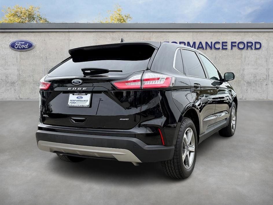 Certified 2022 Ford Edge SEL w/ Convenience Package AWD/4WD image 8