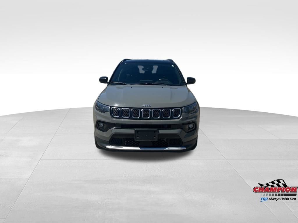 Used 2023 Jeep Compass Limited image 9