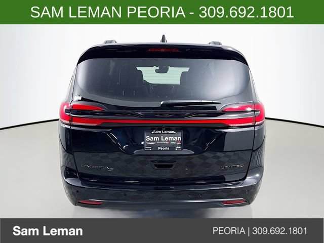 New 2027 Chrysler Pacifica Limited w/ S Appearance Package FWD image 6