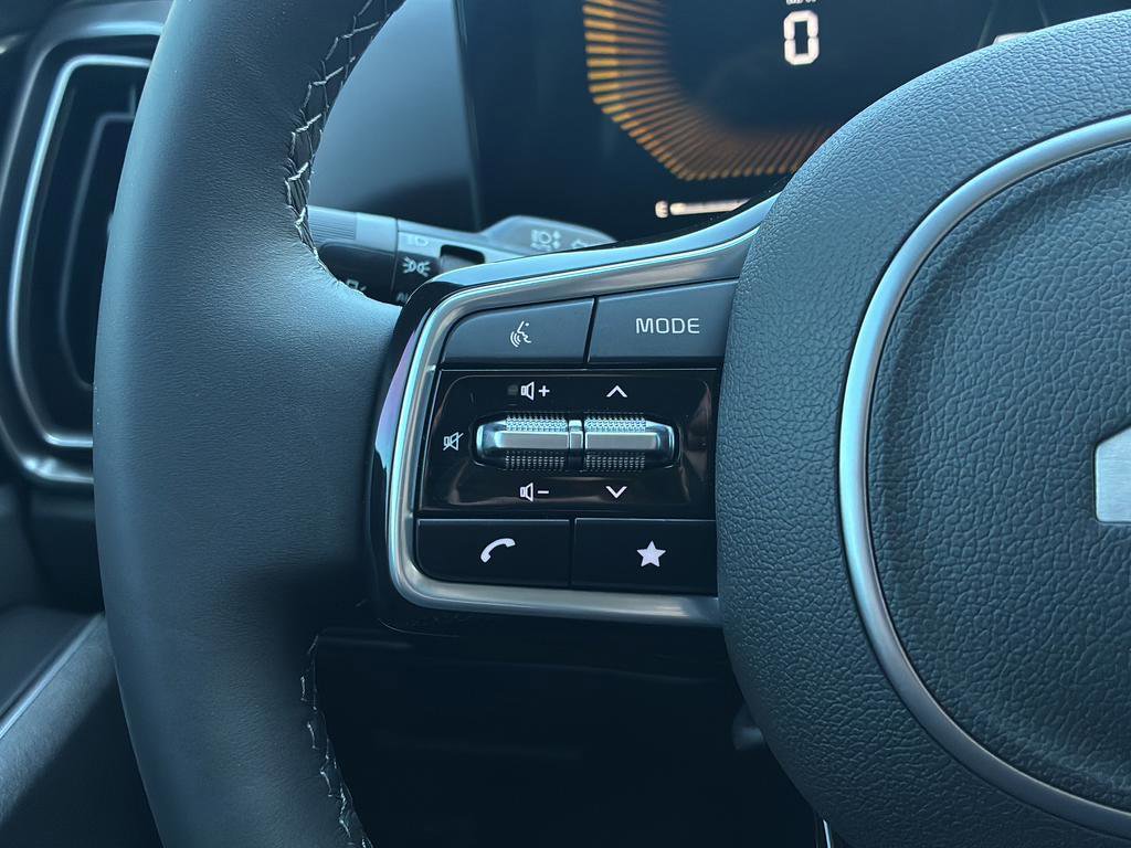 New 2025 Kia Sorento EX w/ Panoramic Sunroof Package image 18