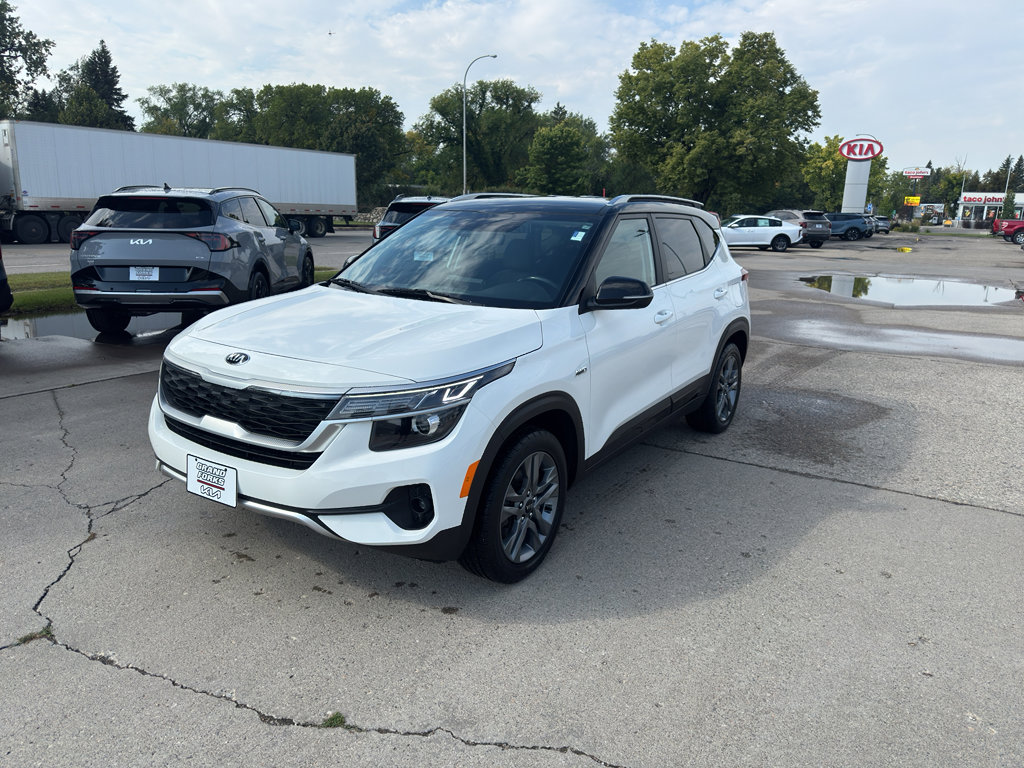 Used 2021 Kia Seltos S image 2