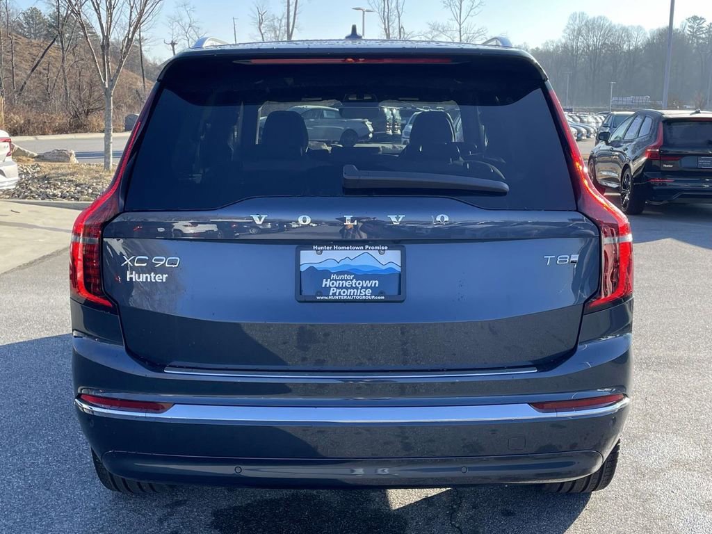 New 2026 Volvo XC90 T8 Plus w/ Protection Package Premier image 28