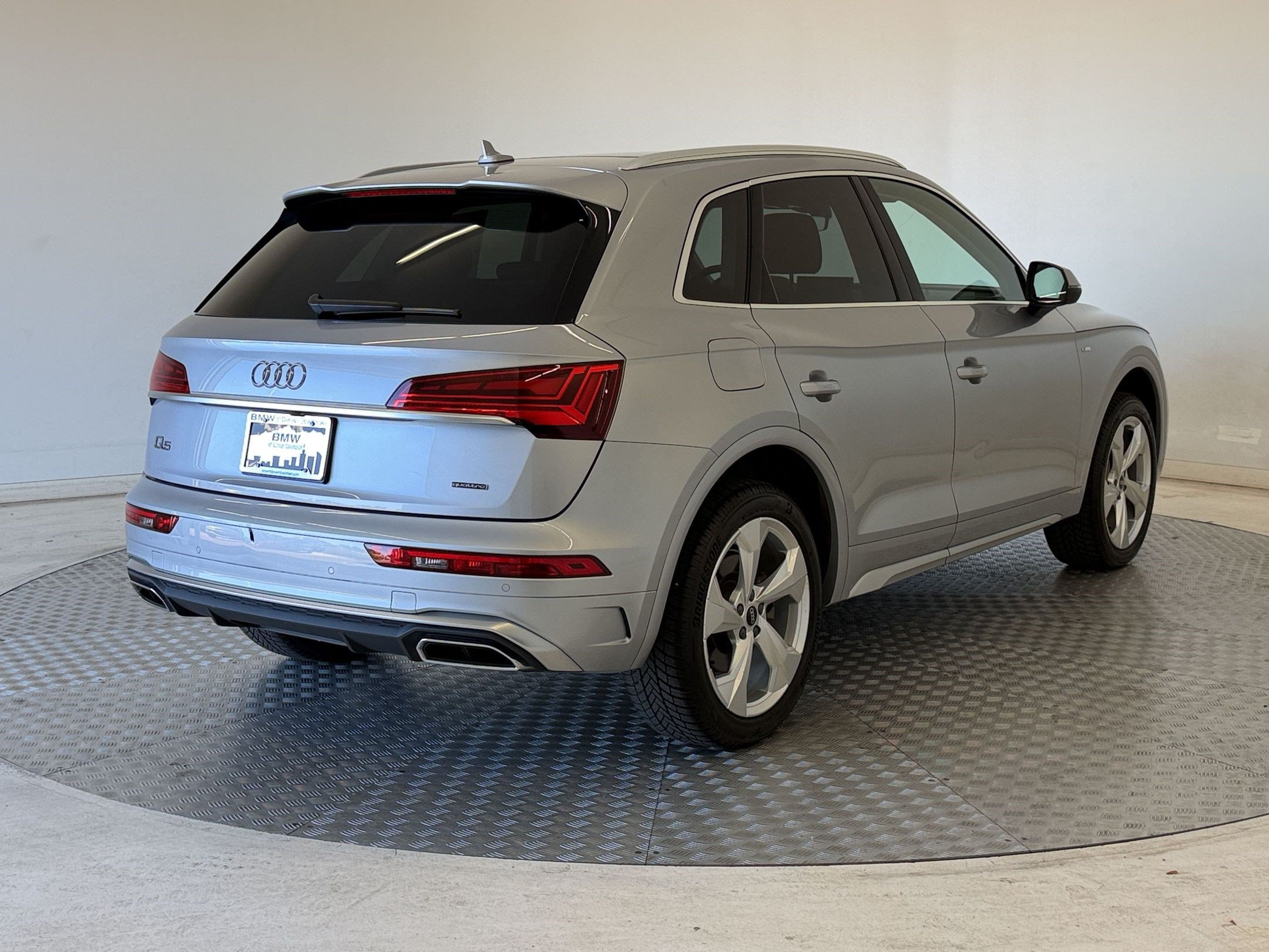 Used 2023 Audi Q5 2.0T Premium Plus w/ Premium Plus Package AWD/4WD image 9