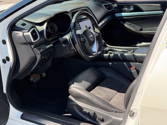 Certified 2023 Nissan Maxima SR w/ Sport Mat Group FWD image 11