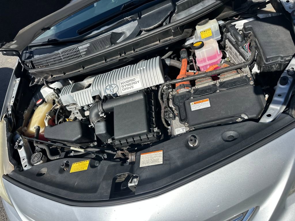 Used 2014 Toyota Prius V Two image 20