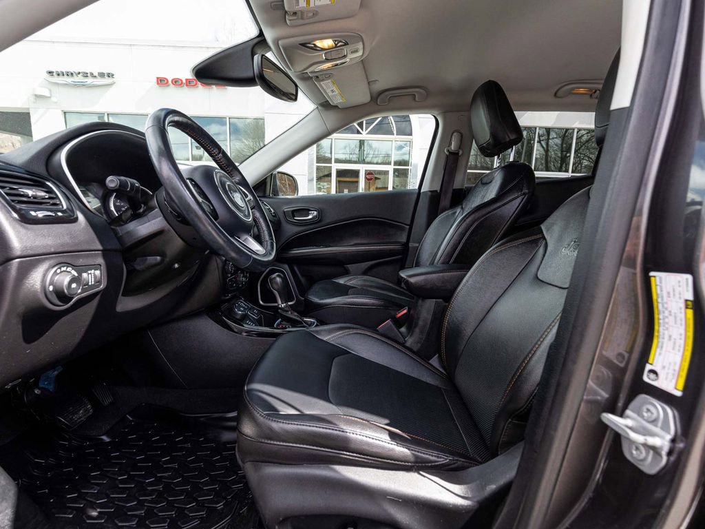 Used 2020 Jeep Compass Limited image 28