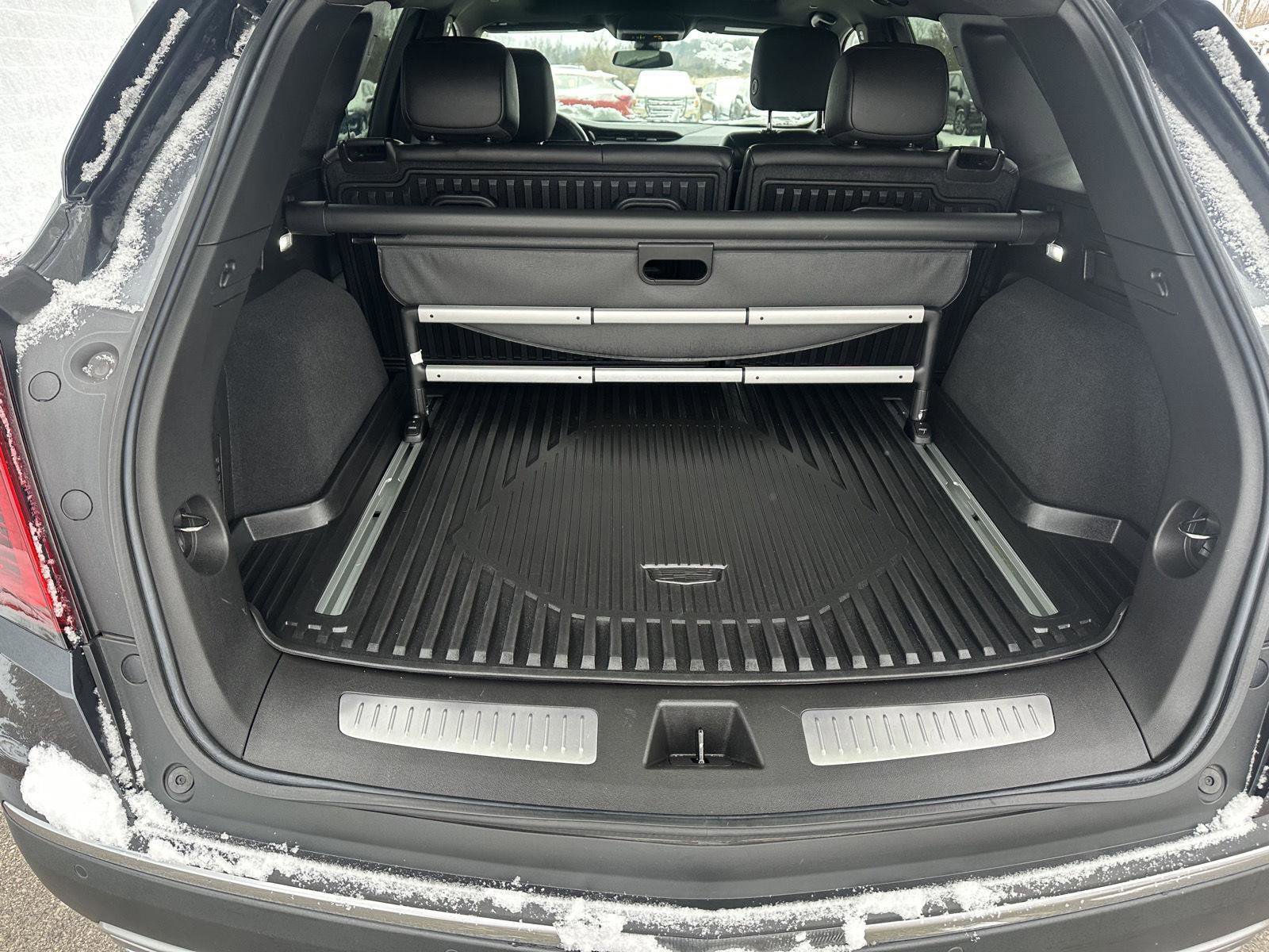 Used 2023 Cadillac XT5 Premium Luxury image 11
